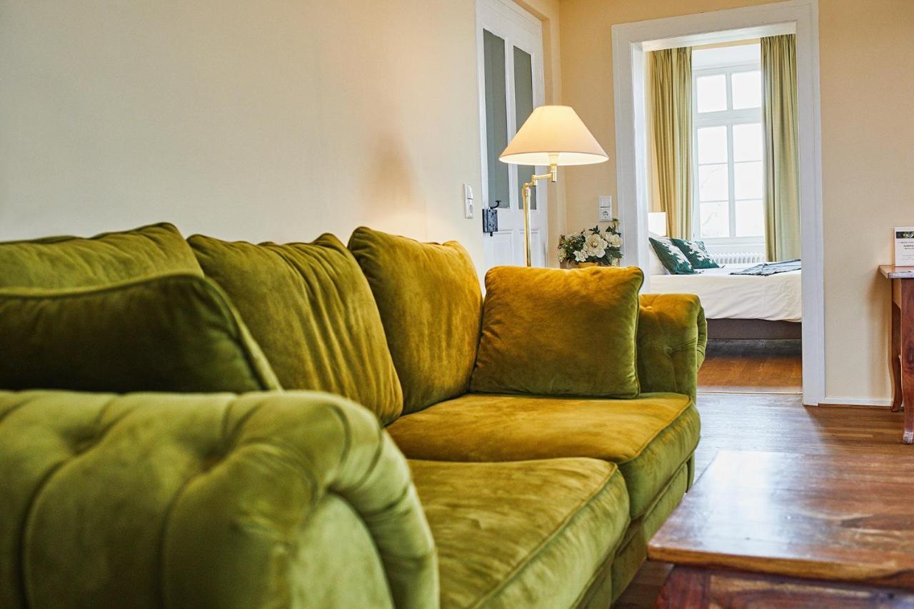 Gutshotel Baron Knyphausen Eltville am Rhein Екстериор снимка
