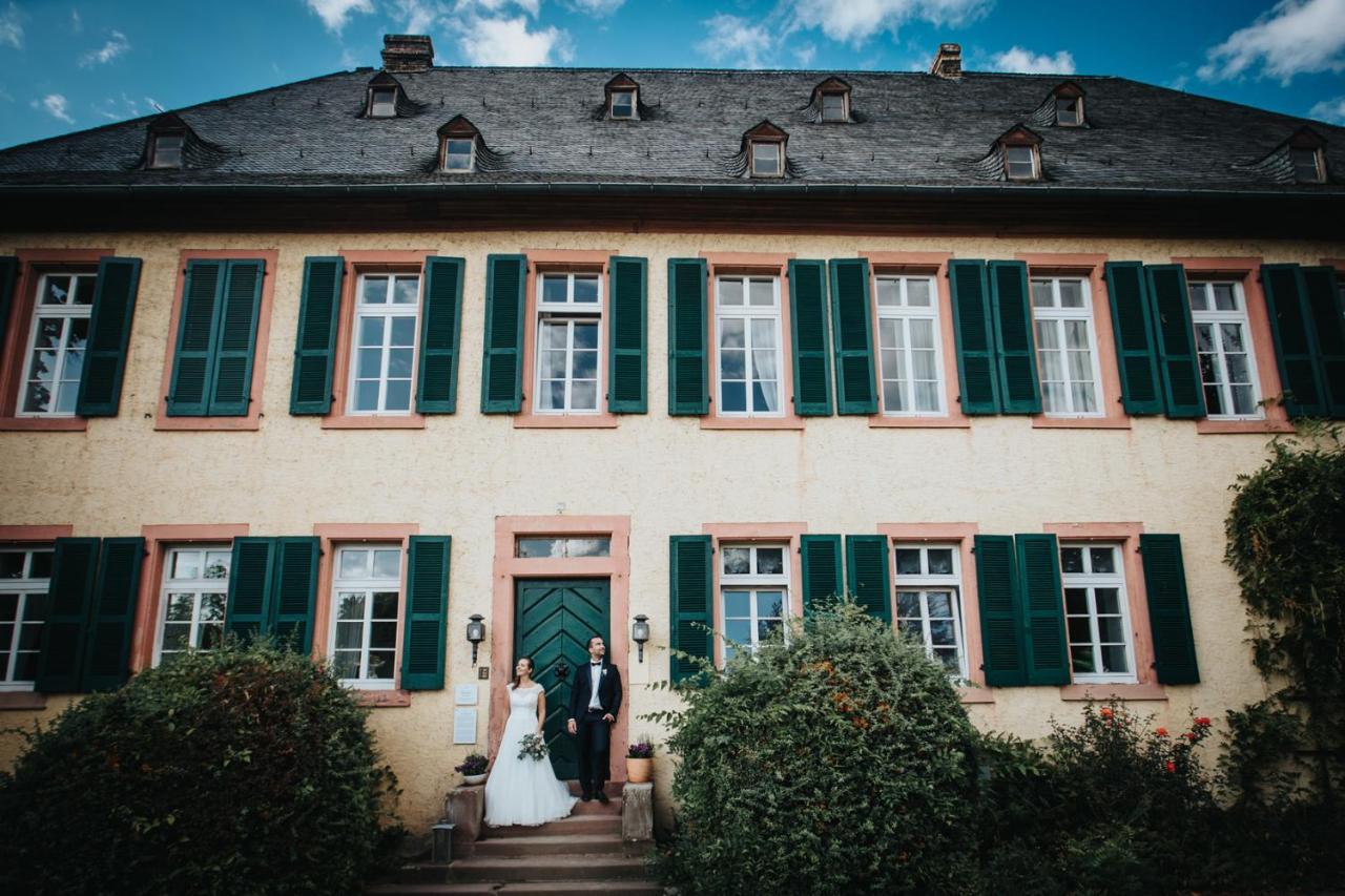 Gutshotel Baron Knyphausen Eltville am Rhein Екстериор снимка